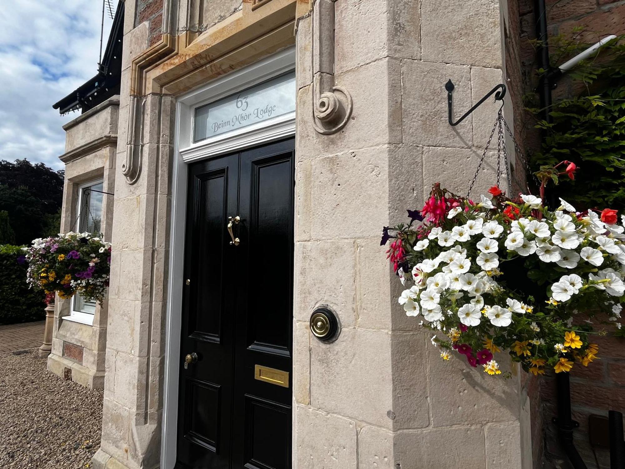 Beinn Mhor Lodge, 63 Culduthel Road Инвернес Екстериор снимка