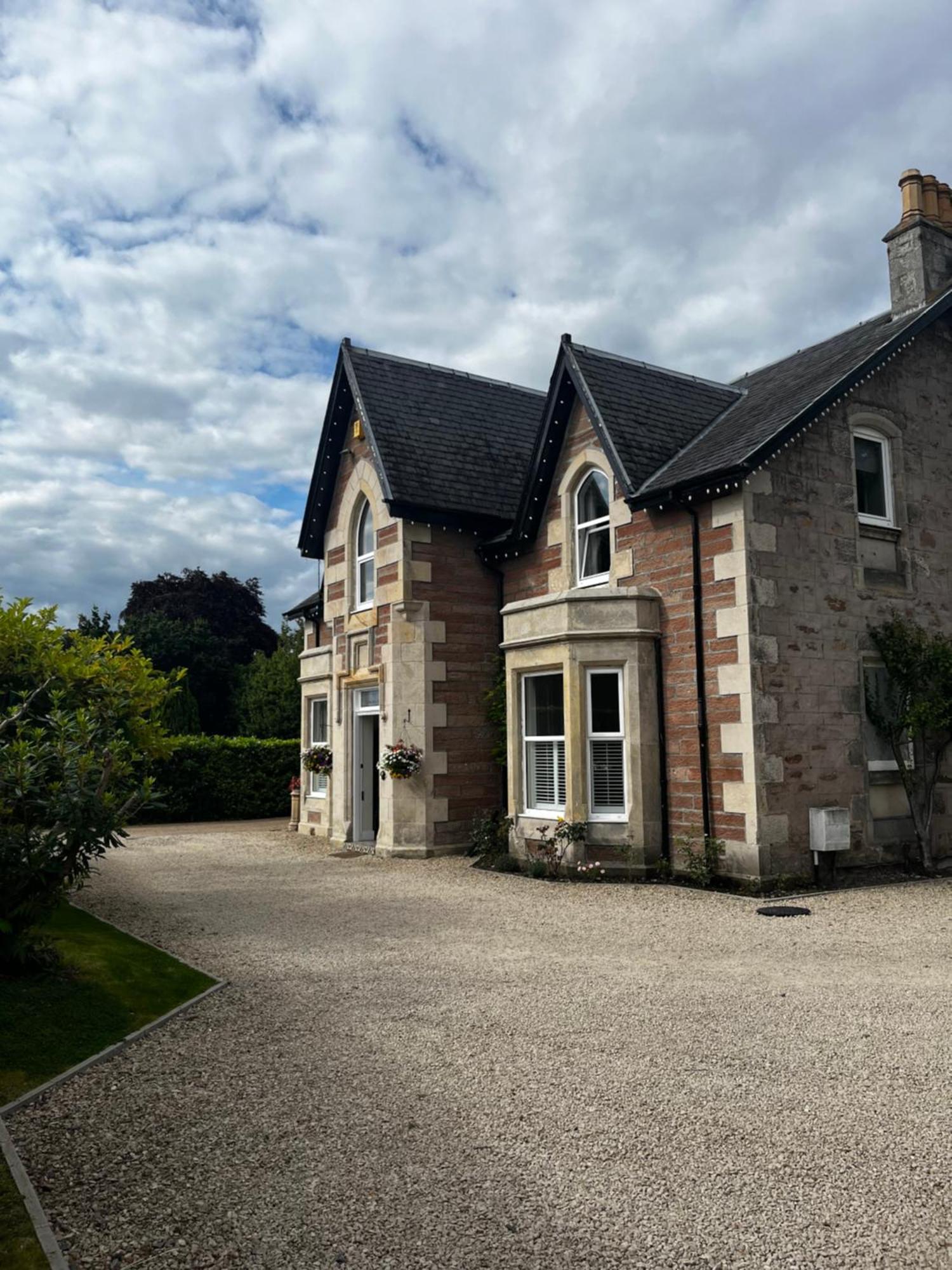 Beinn Mhor Lodge, 63 Culduthel Road Инвернес Екстериор снимка