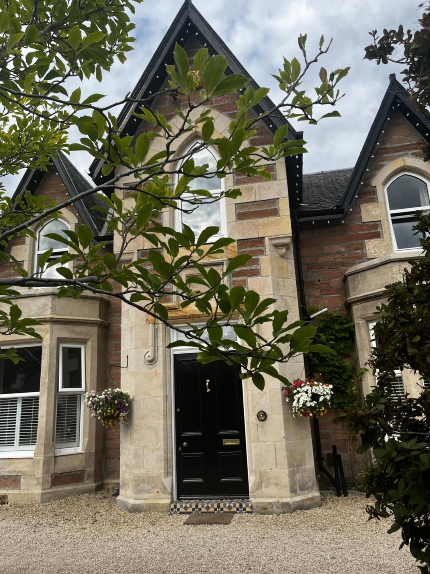 Beinn Mhor Lodge, 63 Culduthel Road Инвернес Екстериор снимка